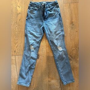 Good America curve crop size size 4/27